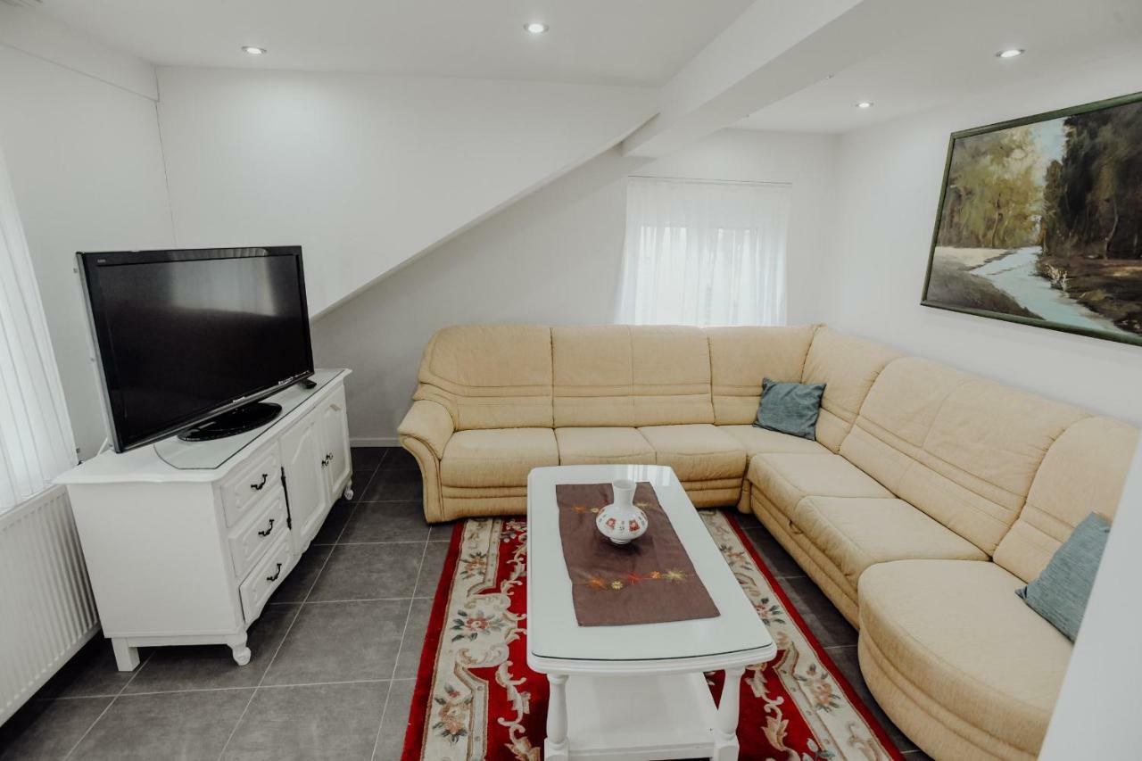 Apartman Slavonia Ðakovo Esterno foto